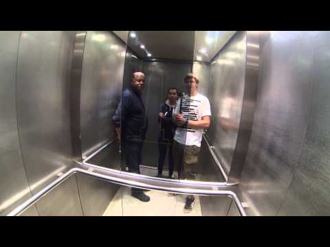 Van beneden naar boven Ijzertoren Diksmuide