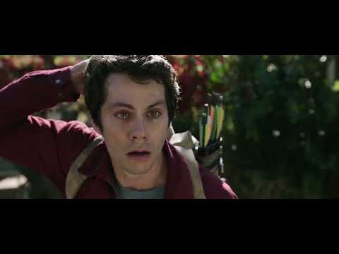 Love and Monsters 2020 - The giant frog scene