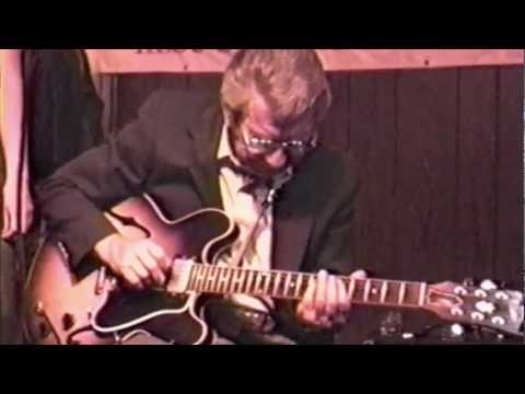 Jimmie Rivers playing solo guitar LIVE