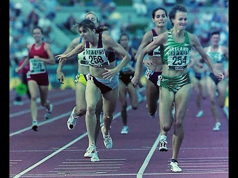Sonia O'Sullivan wins the Women's 800m at the 1997 Sydney Grand Prix