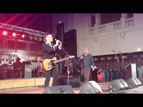 Na ptáky jsme krátký - Janek Ledecký v Obecním domě - Právnický ples