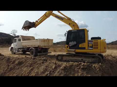 ESCAVAÇÃO DE RESERVATÓRIO PARA IRRIGAÇÃO ESCAVADEIRA HIDRÁULICA