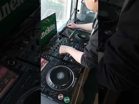 DJ Seong-Eun