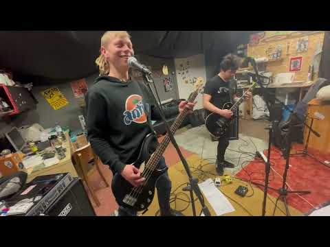 Bez Pecek - Bez Pecek - Pluto
