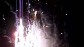 preview picture of video 'Fogos de Artificio - Mongagua  2007/2008 Part1/6'