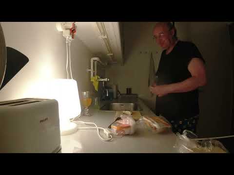 MongoTV_10718 - Min Natmad - Ristet TOASTBRØD Med SKINKEOST og PIKANTOST