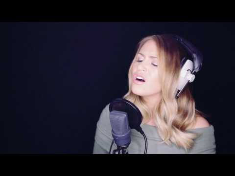 Hayley Female Wedding & Event Singer - Hire from www.garston-entertainment.co.uk