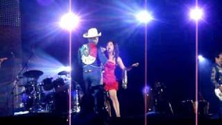 Los Tigres del Norte Con Nadia Que Te Parece