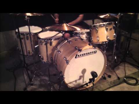 Ludwig Classic Maple Drum Set - 26" Bass Drum