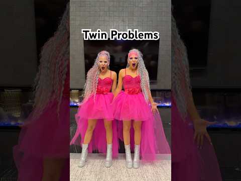 #twins in #pink #twinsisters #ootd