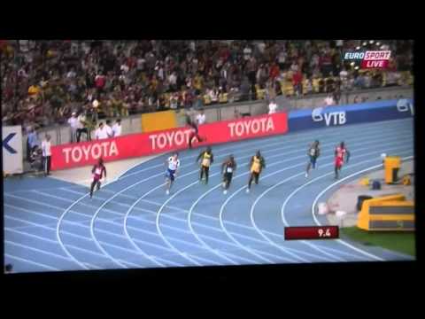 Funny sports & games videos - Usain Bolt BLITZES 200m World Record in Berlin - 0