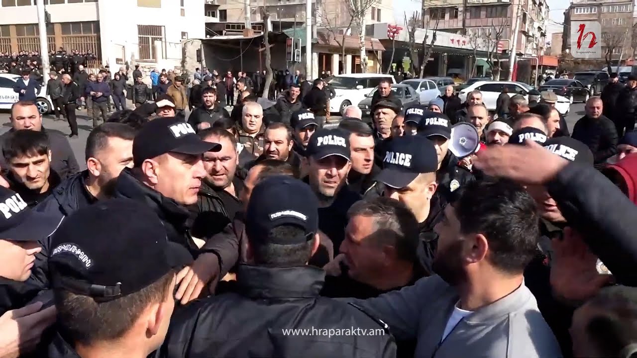 Վեճ ոստիկանների հետ