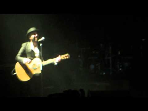 NEGRAMARO Concerto live Montichiari - Un passo indietro  (22 Novembre 2013)