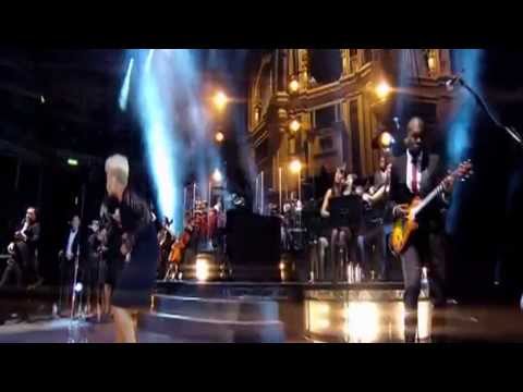 download lagu mp3 mp4 Emeli Sande Live My Kind Of Love, download lagu Emeli Sande Live My Kind Of Love gratis, unduh video klip Emeli Sande Live My Kind Of Love