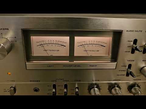Marantz cd6007 with akai am 2950 playing Billie holiday