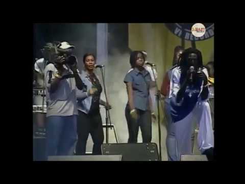 Buju Banton at Jamins Beach Fest 2002