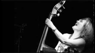 Nicki Parrott - White Christmas