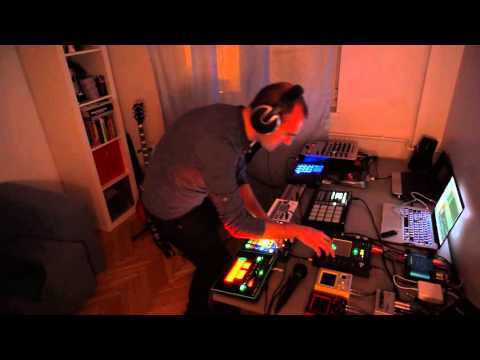 Darkoteque - Dark Techno - Live Hardware Jam