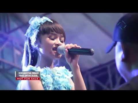 download lagu mp3 mp4 Adella Tasya Rosmala Mengapa Ada Dusta, download lagu Adella Tasya Rosmala Mengapa Ada Dusta gratis, unduh video klip Adella Tasya Rosmala Mengapa Ada Dusta