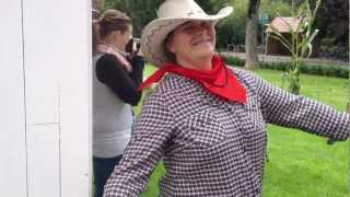 preview picture of video 'Grillen für Texas: Daniela Lang aus Achtrup!'