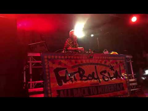 Mighty Dub Katz - Fatboy Slim - All Back To Minehead 10-11-2023 (02)
