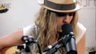 ZZ Ward - &quot;Move Like You Stole It&quot; (Kick Kick Snare Acoustic Session)