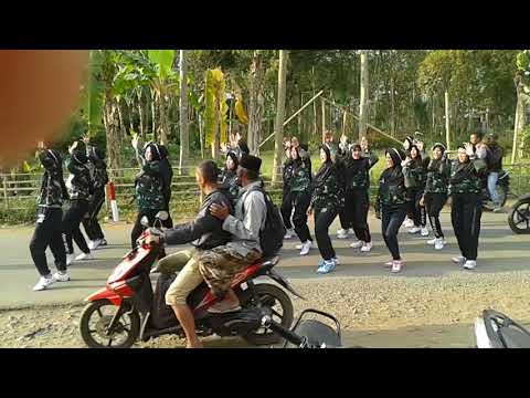 Peserta Manis alias Mama Rengganis, lucu dan kocak abis.