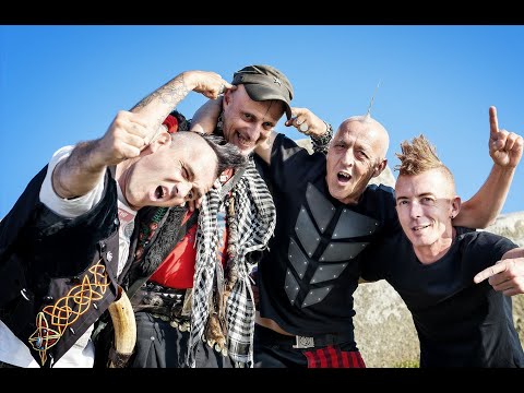 Les Ramoneurs de Menhirs au Hellfest 2017