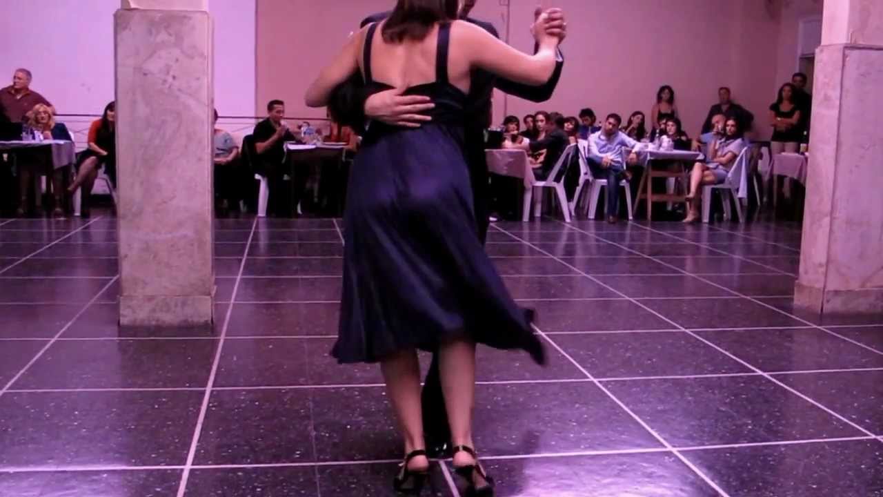 Facundo de la Cruz y Paola Sanz - FLOREAL - Tango - UN CRIMEN (M.Calo - R. Beron)