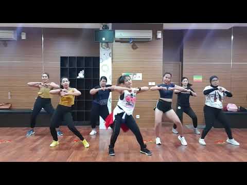 Rave De Favela - Mc Lan, Major Lazer, Anitta | Bella Vamp Zumba| Hard Workout | Rave de favela zumba