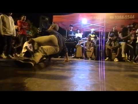 True Floor 2013 - Top 32 - Kauan ( B.F Crew ) vs Doug Fany ( Mega Break )