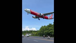 Download lagu Rendah Banget!!! Pesawat Airbus A330-300 Airasia Landing di Bandara Ngurah Rai Bali mp3 Download lagu Rendah Banget!!! Pesawat Airbus A330-300 Airasia Landing di Bandara Ngurah Rai Bali mp3