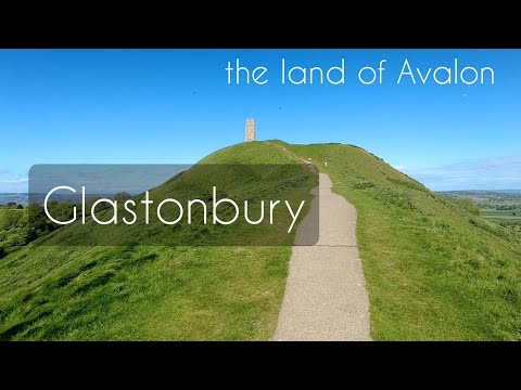Exploring Glastonbury Tor, Abbey, Chalice Well and Mural Trail in Glastonbury town