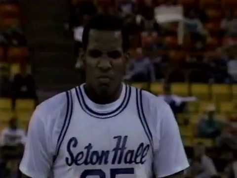 VHS Kentucky v Hall   Semi-Final - Great Alaska Shootout   11 26 88