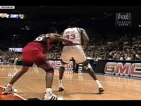 Patrick Ewing Battles DPOY Dikembe Mutombo (RIP) Hawks @ Knicks April 1997