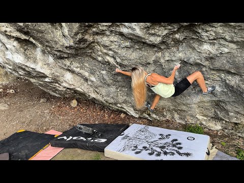 Jana Svecova // Nova (V14/8B+) FA