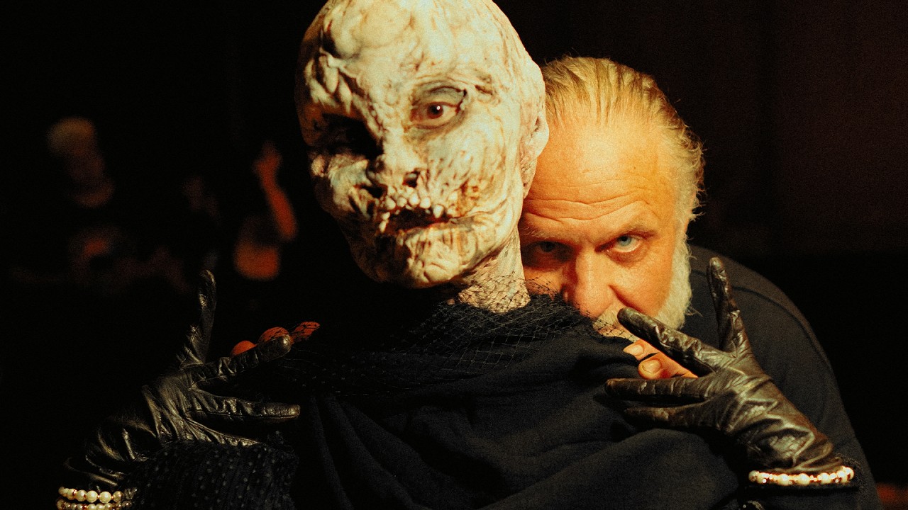 Slipknot &ndash; Behind the Scenes of &ldquo;Arsenal&rdquo; - YouTube