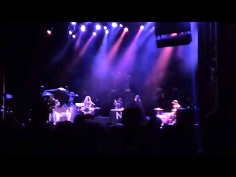 NONONO- Human Being (Live at the Fox Theater of Oakland, CA on May 10, 2014)