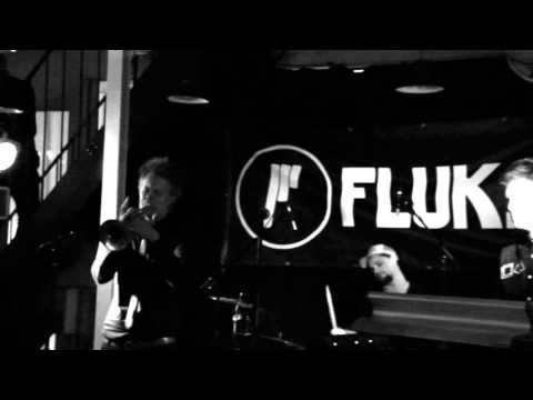 Fluks Live :: November EP release :: The Moose