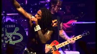 Sevendust 05) Shine live in Minneapolis, MN 9/17/2002