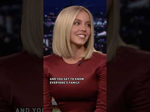 #SydneySweeney describes Cassie’s journey in Season 3 of #Euphoria as “self-discovery” 👀