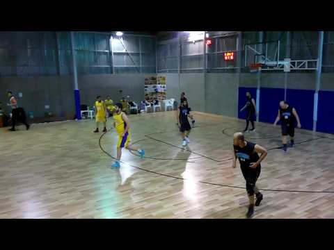 Professional league: Moschangeles Bakers - Titans   104-102