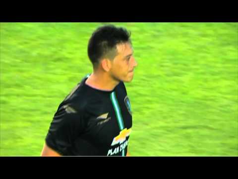 El Chiqui probó de tiro libre. Banfield 1 - Gimnasia 0. Fecha 1. Primera División 2016.