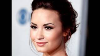 Demi Lovato Kim Kardashian - False Lashes made affordable!