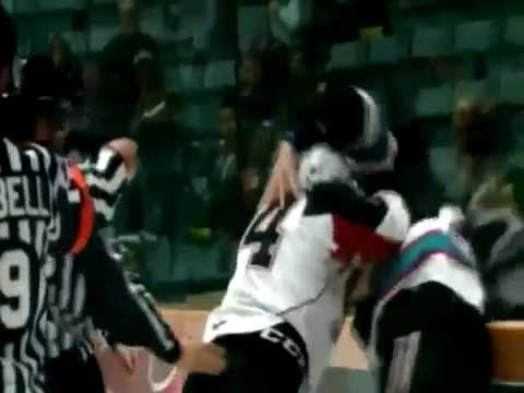 Cal Foote vs Colby McAuley