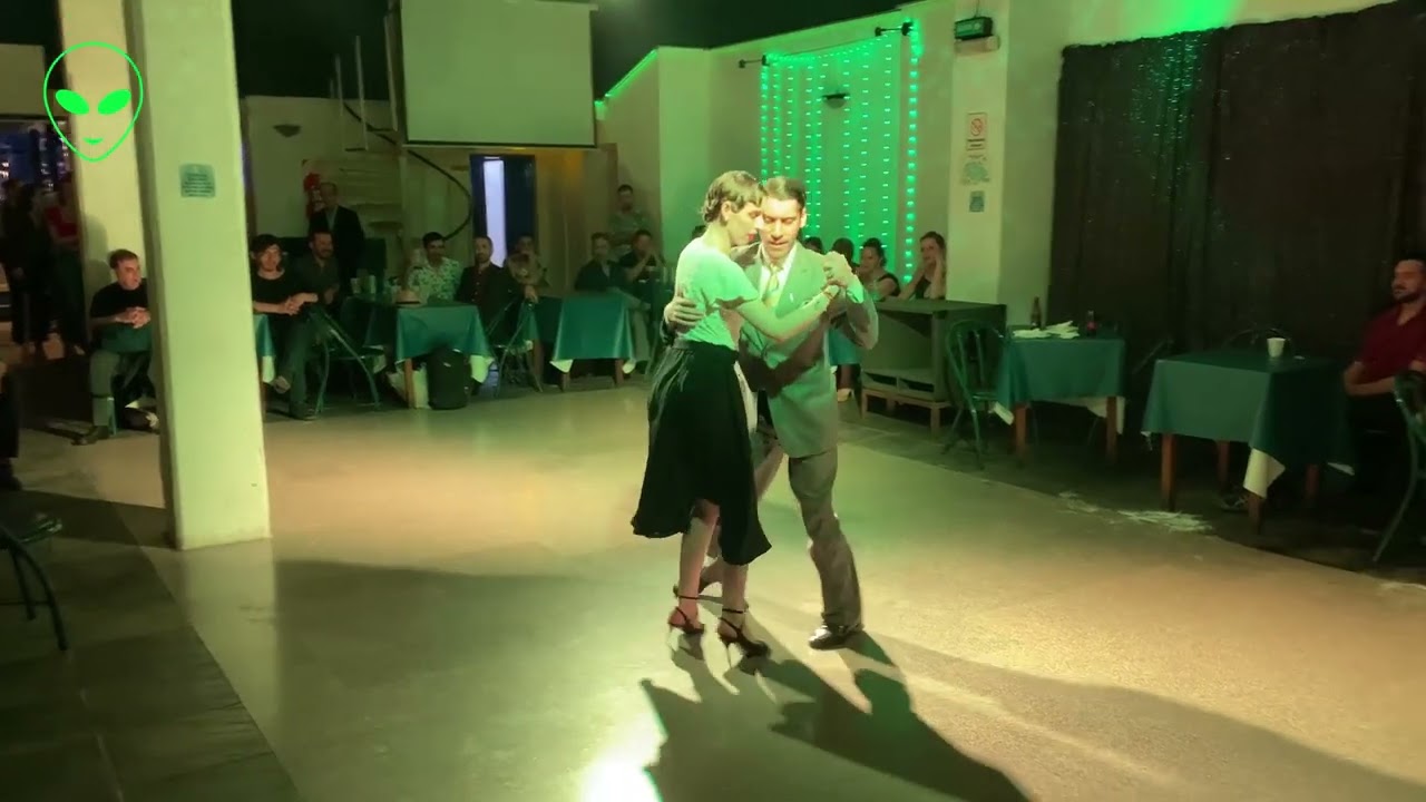 Luciano Millaqueo y Celeste Cimino - En Juernes Milonga - (3/3)