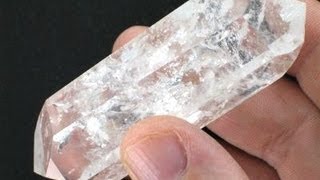 preview picture of video 'Pointe bi-terminée cristal de roche-Lithothérapie'