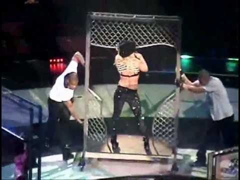 Britney Spears-Toxic (Live in New Jersey) The Circus Tour