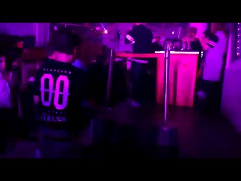 DJ UN DEUX opening his set at @Light Club - Bordeaux (12-10-2015)