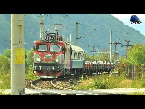 060-EA 40-0685-0 & Tren CFR INFRASTRUCTURĂ Train in Năsăud - 15 September 2022